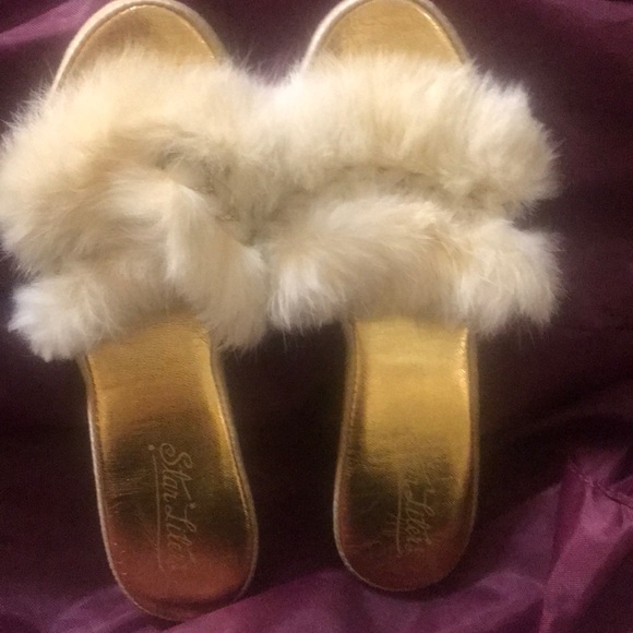 Shoes - Picture 2 of 8